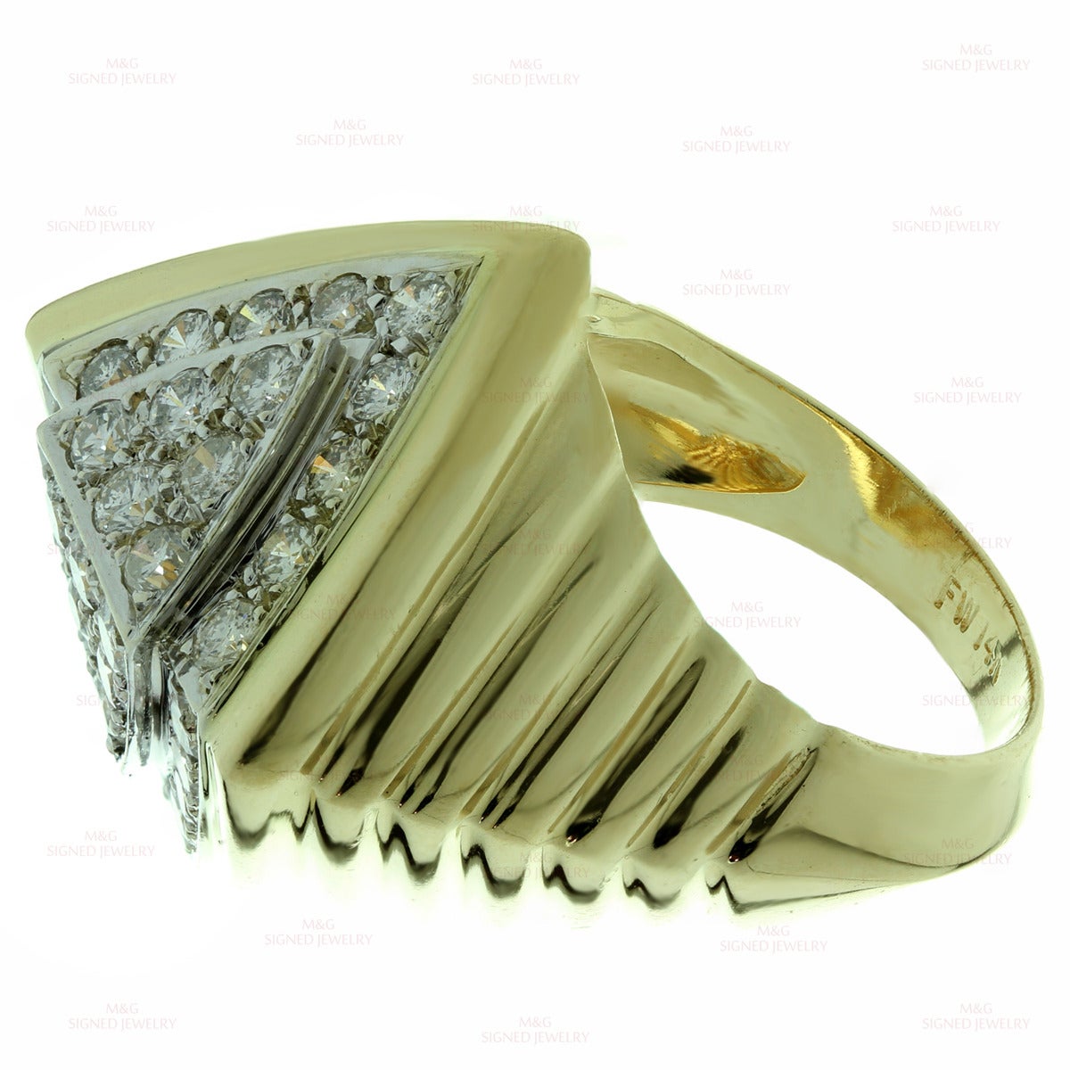 1980s Diamond Yellow Gold Geometric Ring For Sale 1