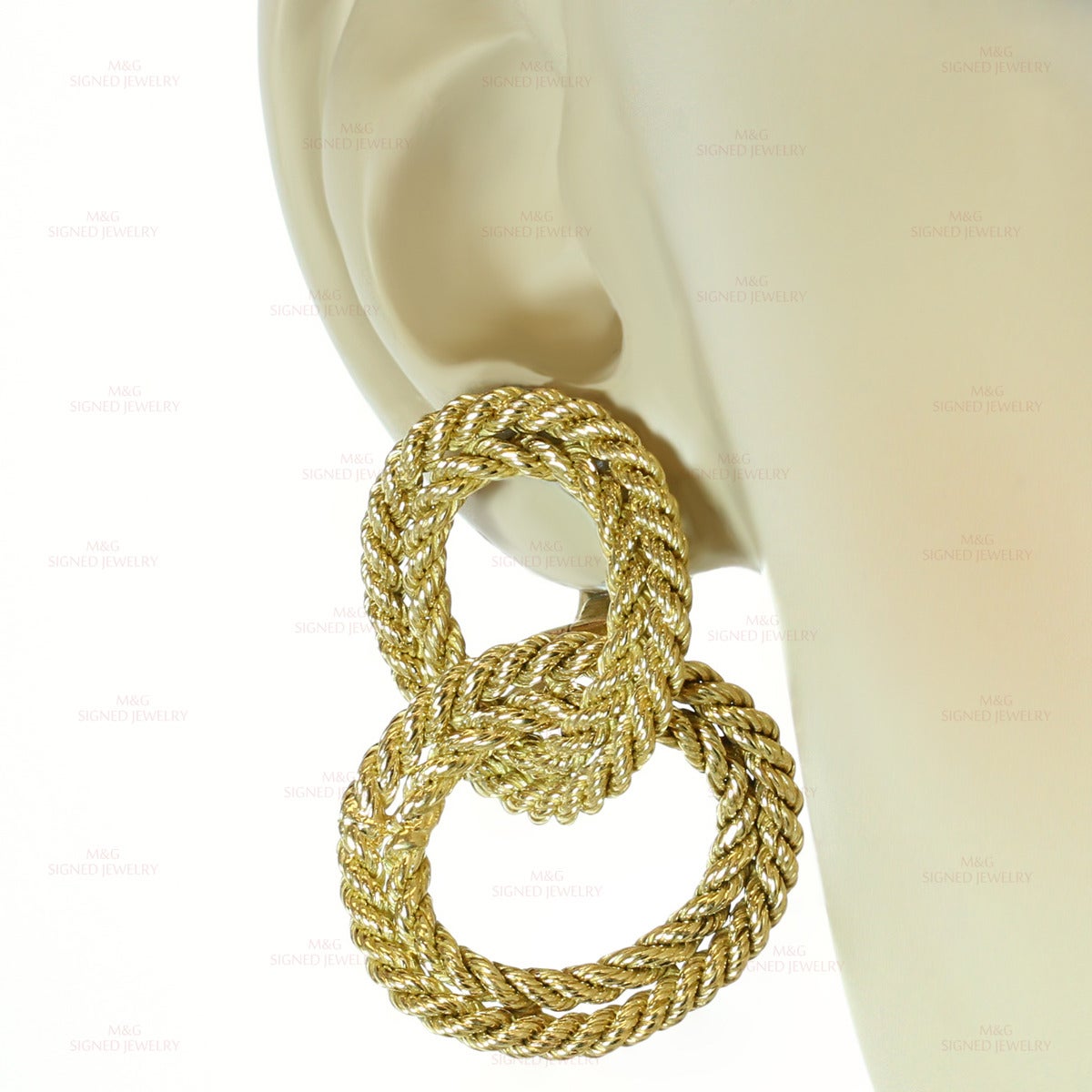 1950s Tiffany & Co. Gold Braided Door-Knocker Ear Clips In Good Condition In New York, NY