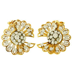 VAN CLEEF & ARPELS Rare 1940s Gold Diamond Clip-on Earrings Brooches 12