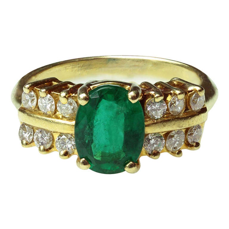 1980s Fortunoff Diamond Emerald Yellow Gold Ring