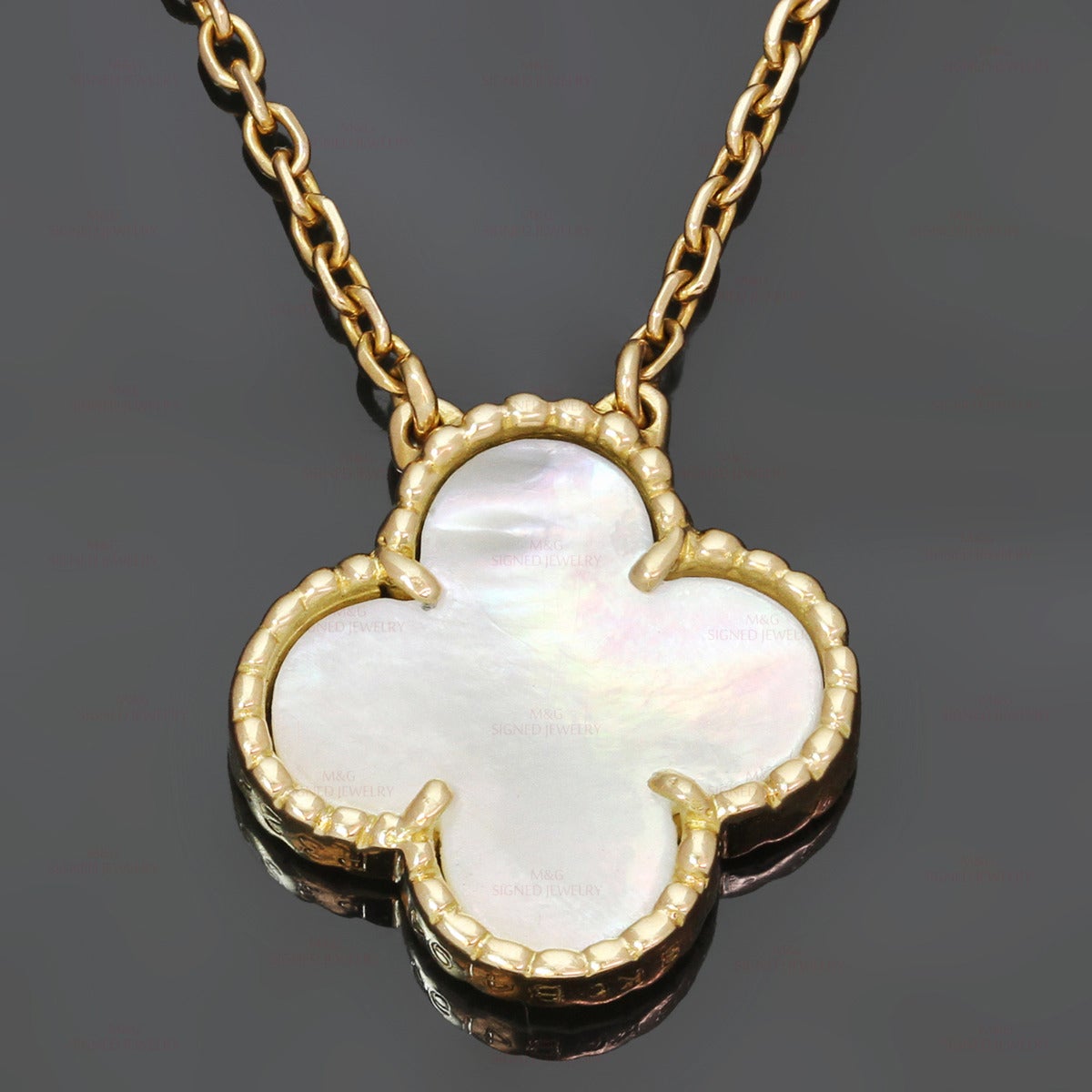 Van Cleef & Arpels Vintage Alhambra Mother-of-Pearl Gold Pendant 3