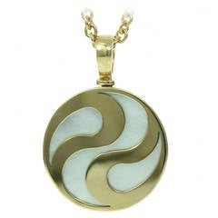 BULGARI Spinning Ying Yang Mother of Pearl Yellow Gold Pendant Necklace