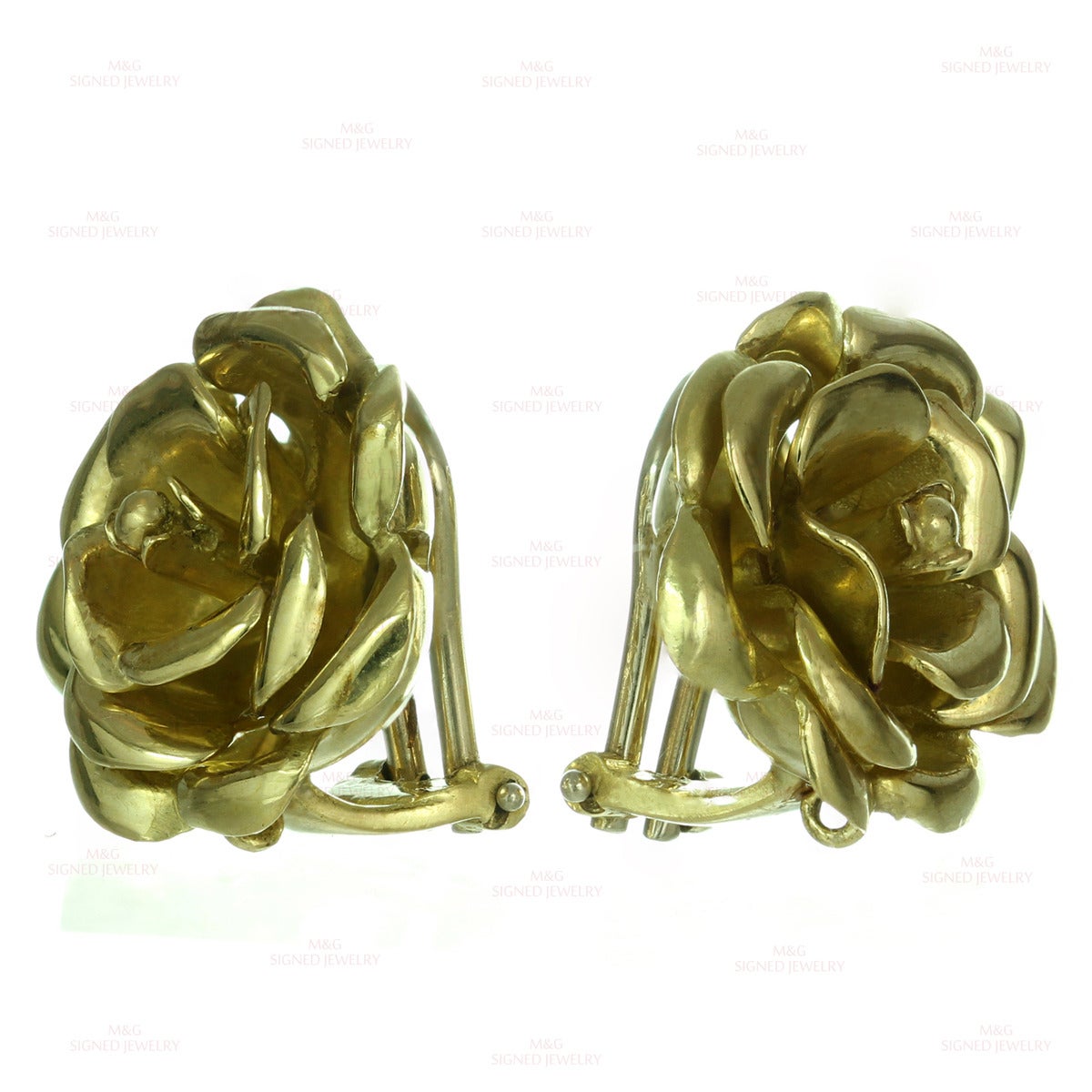 Tiffany & Co. Yellow Gold Rose Flower Clip-on Earrings In Good Condition In New York, NY