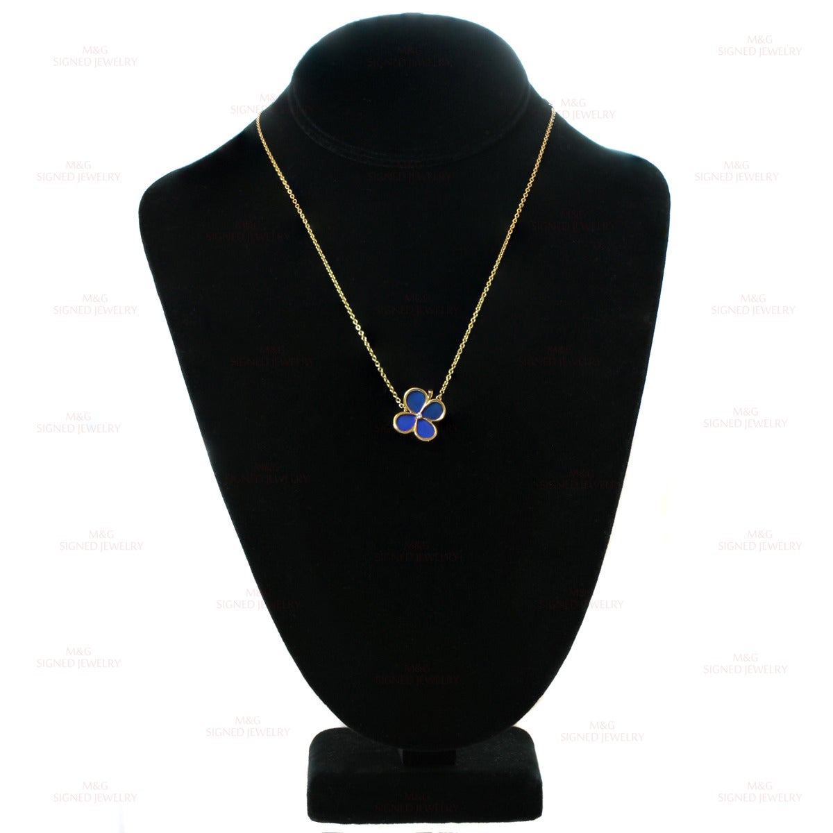 Van Cleef & Arpels Vintage Alhambra Lapis Lazuli Diamond Gold Necklace In Good Condition In New York, NY