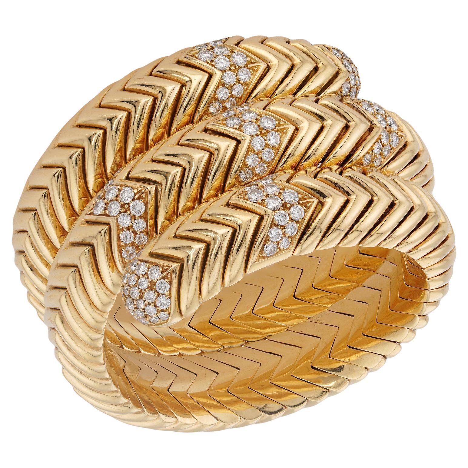 BULGARI Bracelet 3 rangs en or jaune avec diamants Spiga en vente