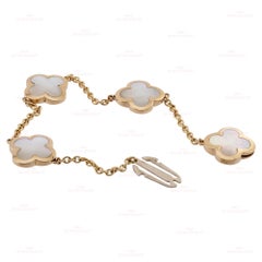 VAN CLEEF & ARPELS : Bracelet « Alhambra 4 » en nacre, motif « 4 », or jaune