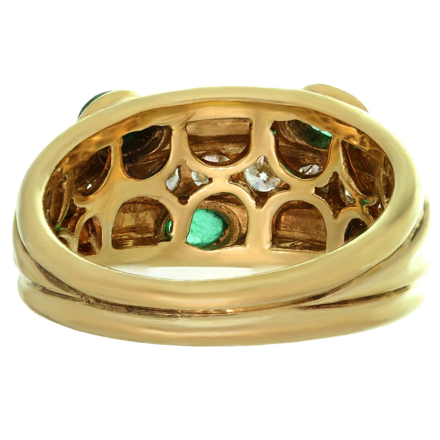 Graff Diamond Emerald Yellow Gold Band Ring 2