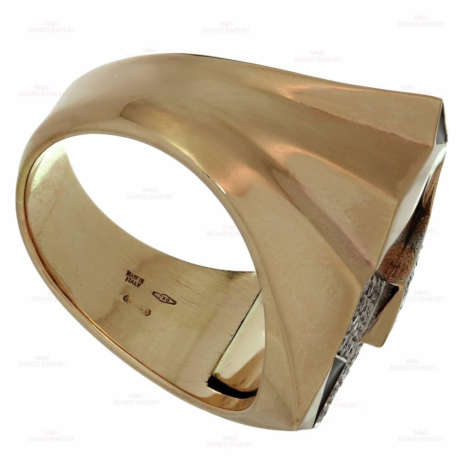 1990s Bulgari Enigma Black Enamel Diamond Gold Lion Ring In Excellent Condition In New York, NY