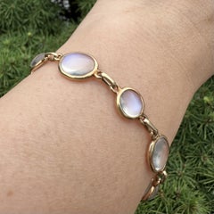 Vintage Retro 14k Yellow Gold Round & Oval Bezel Blue Moonstone Link Bracelet