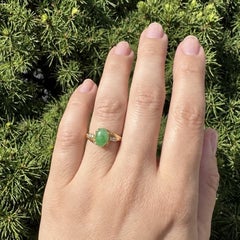 Vintage 18k Yellow Gold Oval Jade and Diamond Dainty Ring