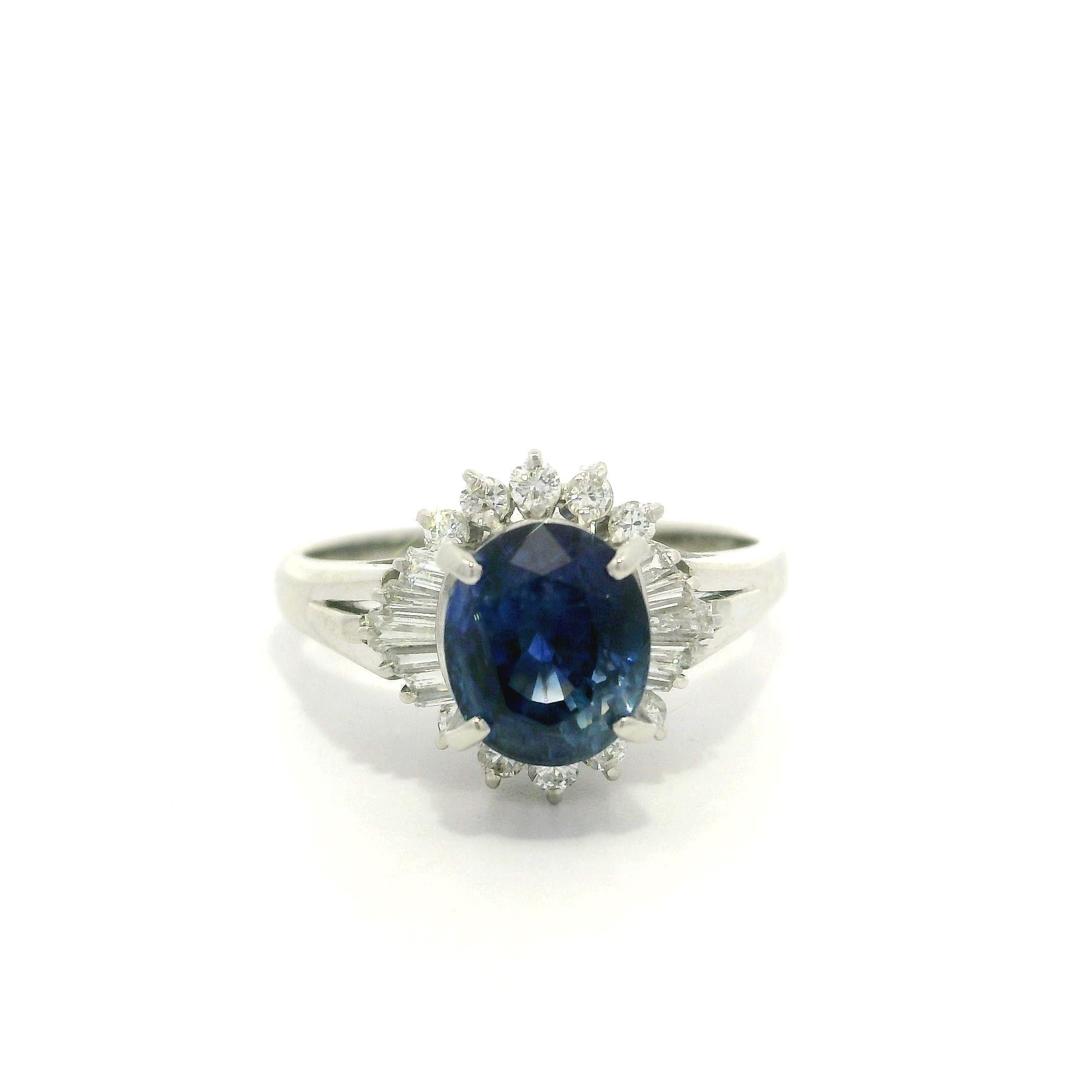 Platin GIA 2,4ctw Oval Royal Blue Sapphire w / Baguette Runde Diamant Halo Ring