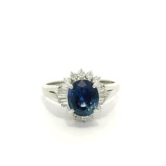 Platin GIA 2,4ctw Oval Royal Blue Sapphire w / Baguette Runde Diamant Halo Ring