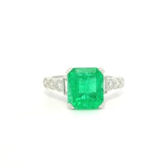 Vintage Platinum GIA 2.62ct Green Colombian Emerald Old Bezel Diamond Sides Ring