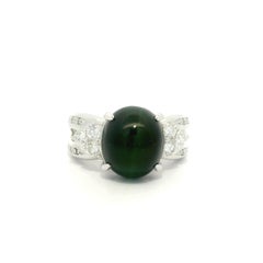Anello in platino GIA 5,5ctw VIVID occhio di gatto con tormalina verde profonda e diamanti laterali