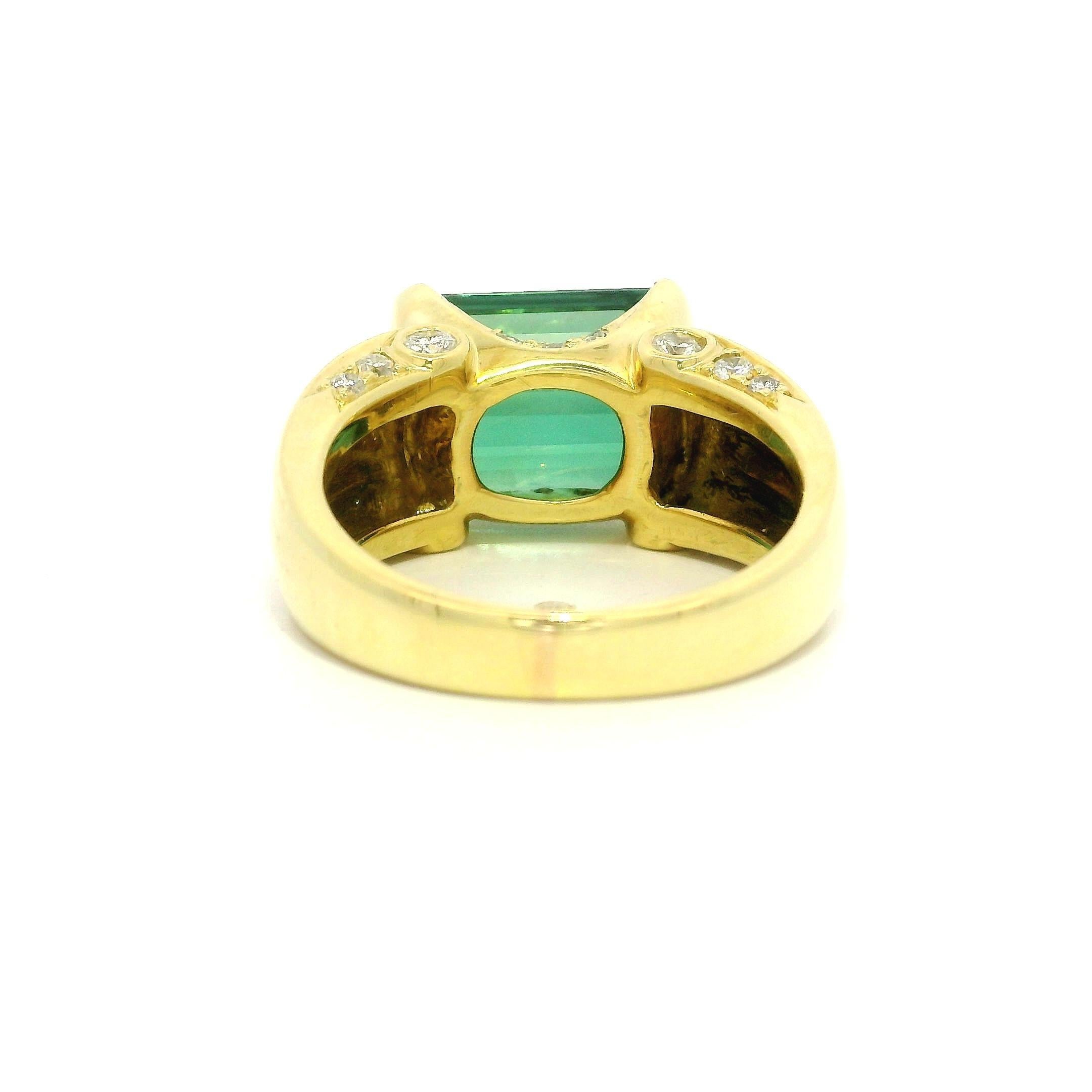 Bague en or jaune 18k GIA 6.43ctw Half Bezel Bluish Green Tourmaline Diamond Ring Pour femmes en vente