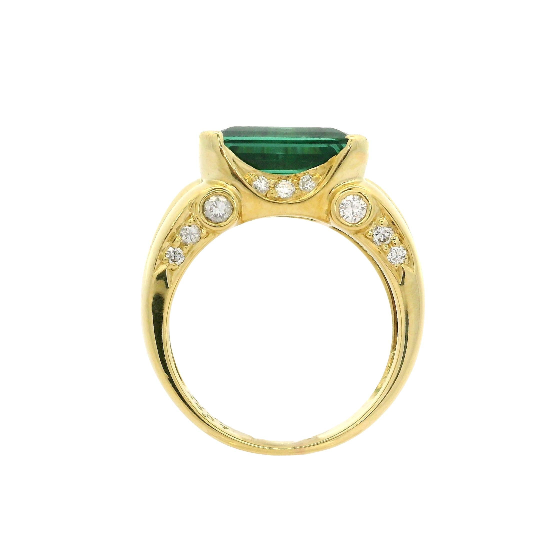 Bague en or jaune 18k GIA 6.43ctw Half Bezel Bluish Green Tourmaline Diamond Ring en vente 3
