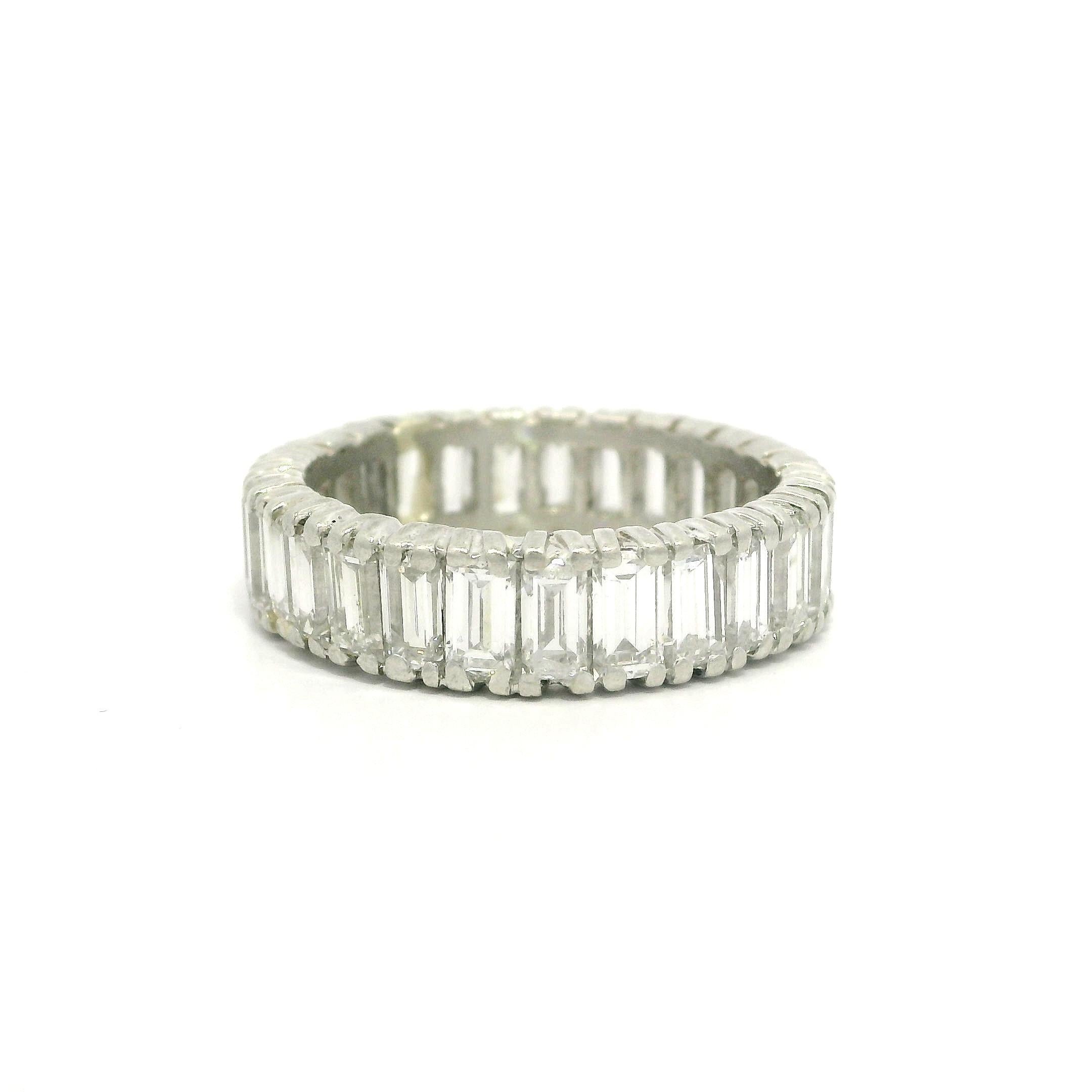 Anello di platino antico con diamanti baguette eternità 3.50ct sz6.5 in vendita