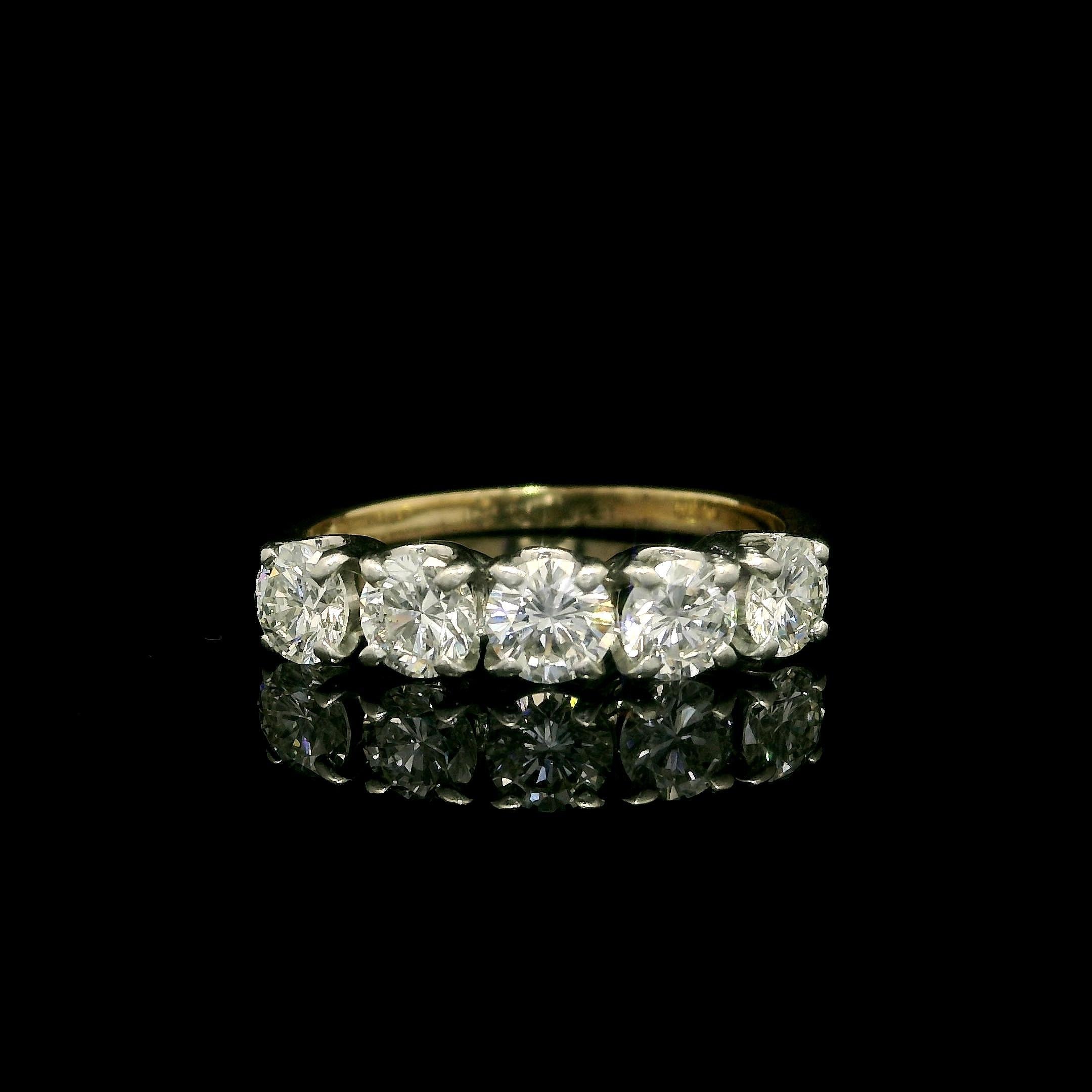 Anello vintage in oro giallo 14k e palladio con 5 diamanti da 1,40 ct. in vendita 4