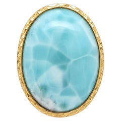 Bague en or jaune 14 carats avec large lunette, larimar bleu ciel marbré et monture taillée en diamant