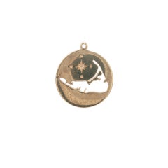 Collectible 14k Yellow Gold Nantucket & Compass Cut Out Round Charm Pendant