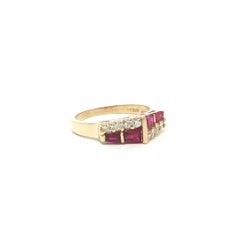 14k Yellow Gold 0.80ctw Baguette Ruby & Round Diamond Pyramid Band Ring