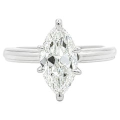 Anillo de compromiso solitario de oro blanco de 14k con un diamante de corte marquesa de 1,33 ct en total, certificado por el GIA, de pureza I y calidad VS2