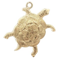 Collectible 14k Yellow Gold Puffed Detailed Grand Cayman Turtle Charm Pendant