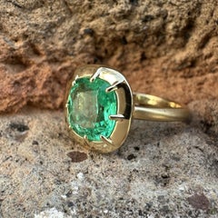 18K Matte Yellow Gold GIA 2.56ct Cushion Colombian Emerald Collet Solitaire Ring