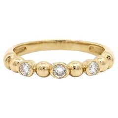 Bague empilable « Bubble Stack » de Paul Morelli, en or jaune 18 carats, avec demi-lunette sertie de diamants en canal