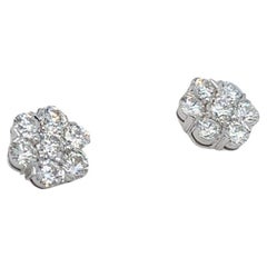 Diamond 1.40 Carats Flower Stud Earrings