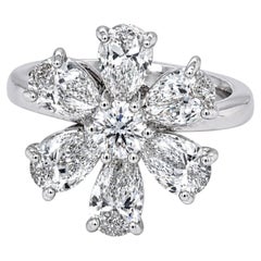 Anillo de diamantes en forma de pera y flor redonda 2,72 quilates Color D-F Certificados GIA