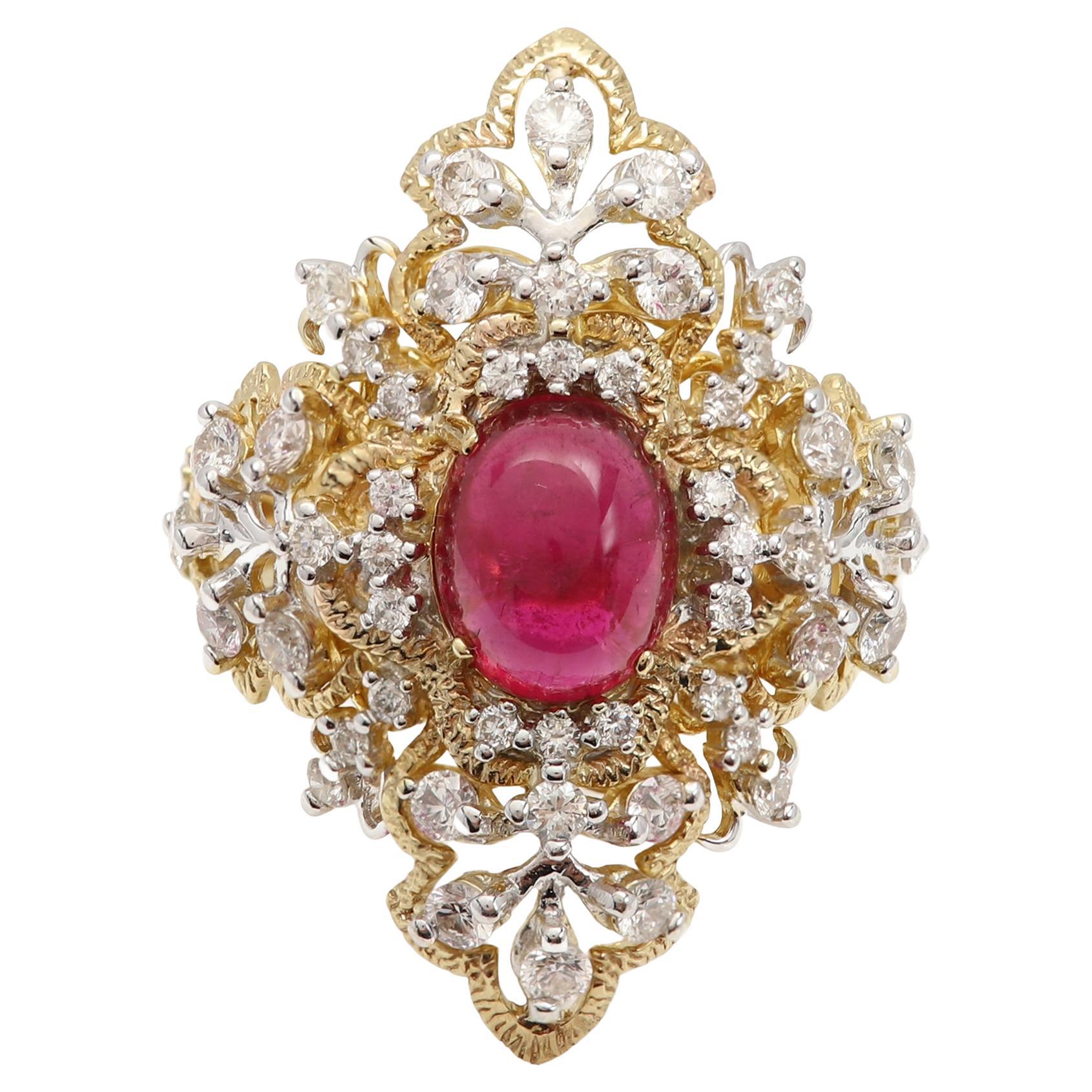 Anello di rubellite d
epoca 18 carati e diamanti Stile vittoriano Cocktail di rubellite in vendita
