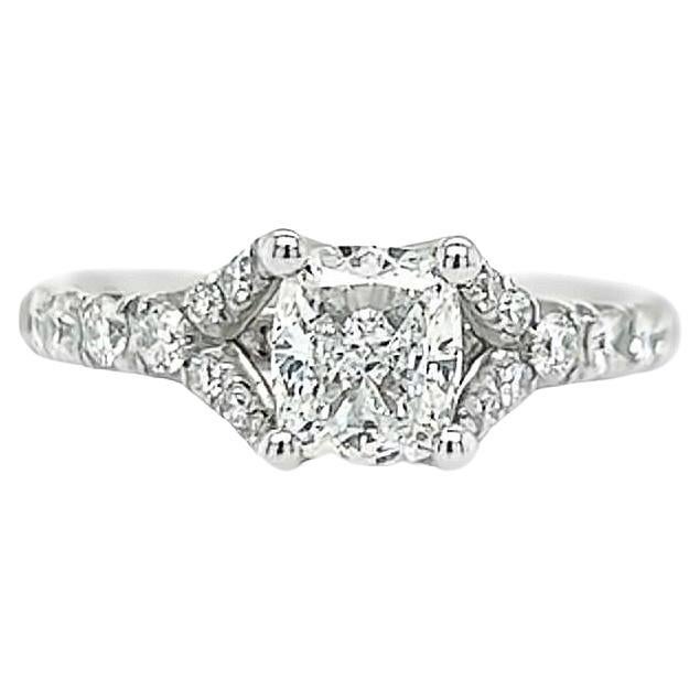 Ring „ANNIVERSARY“ aus 18 Karat Weißgold mit Diamant im Kissenschliff