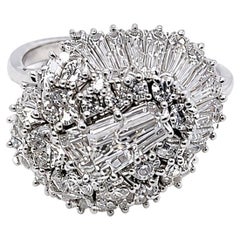 Bague cocktail Art déco en or blanc 18 carats sertie de diamants blancs
