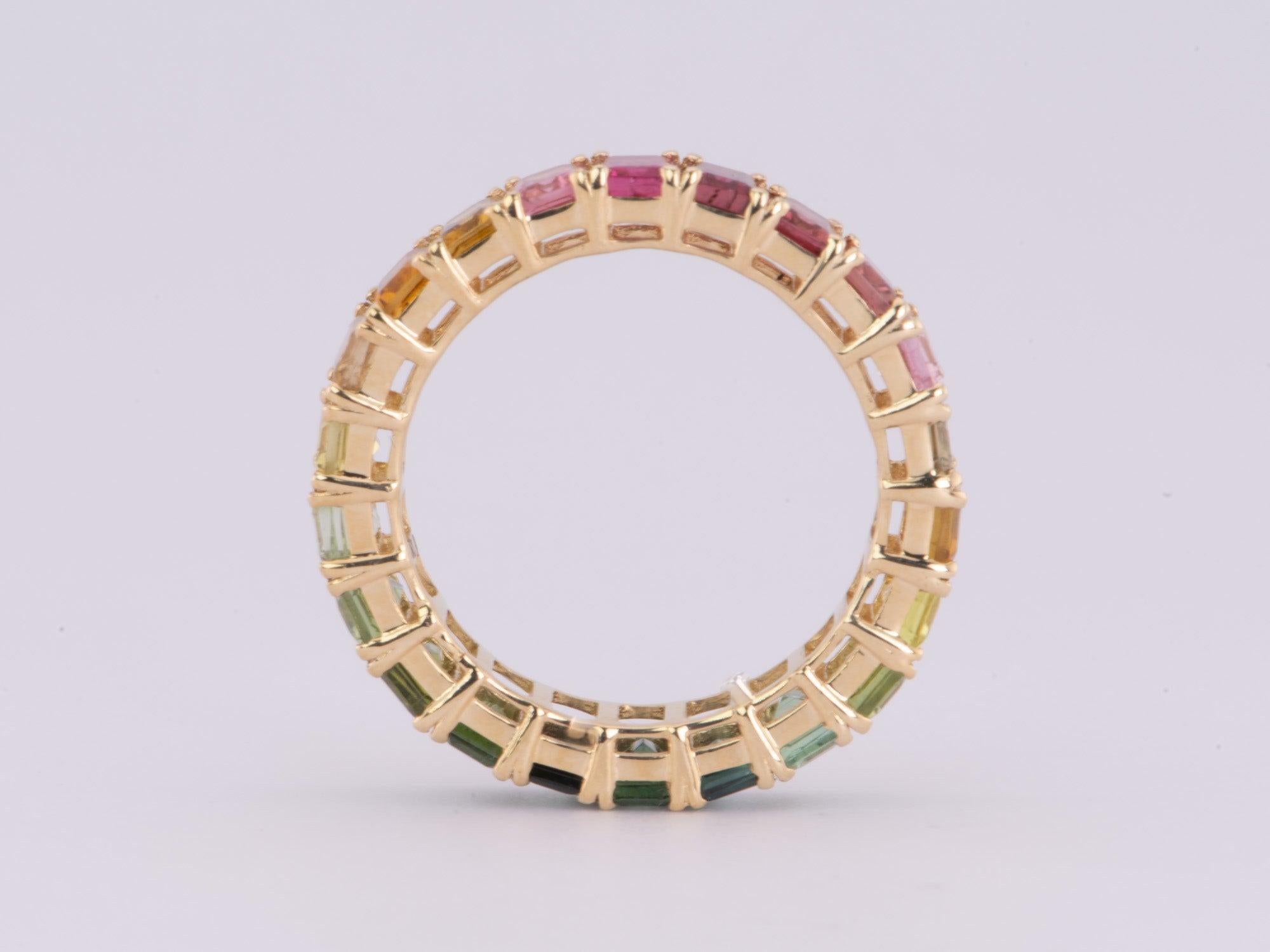 Fede nuziale con tormalina arcobaleno da 5 carati per l'eternità in oro 14K R6601 In condizioni Nuovo in vendita a Osprey, FL