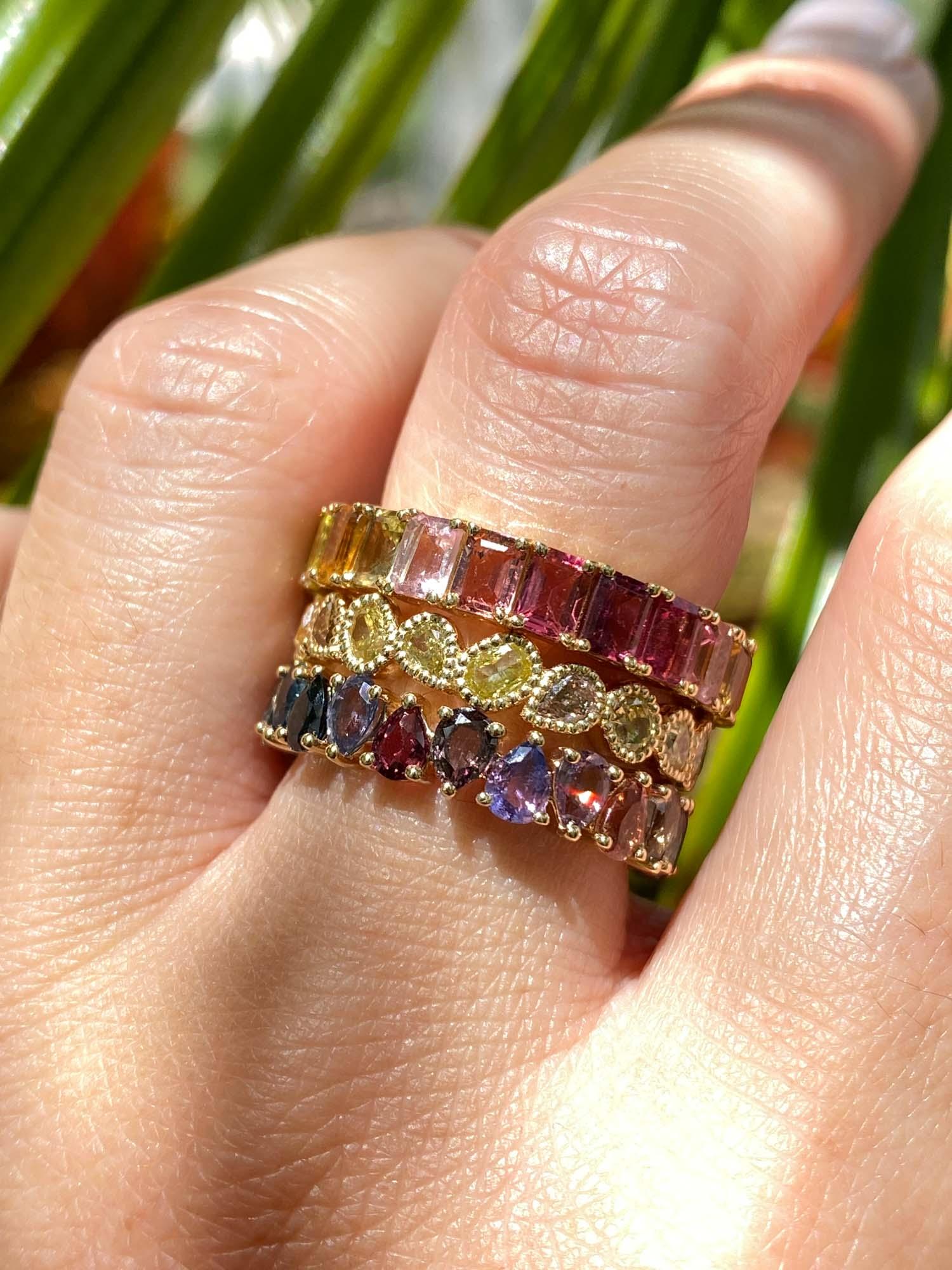 Fede nuziale con tormalina arcobaleno da 5 carati per l'eternità in oro 14K R6601 in vendita 3
