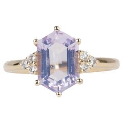 Anello di fidanzamento in quarzo lavanda con diamanti laterali da 2,24 carati in oro 14K R6580