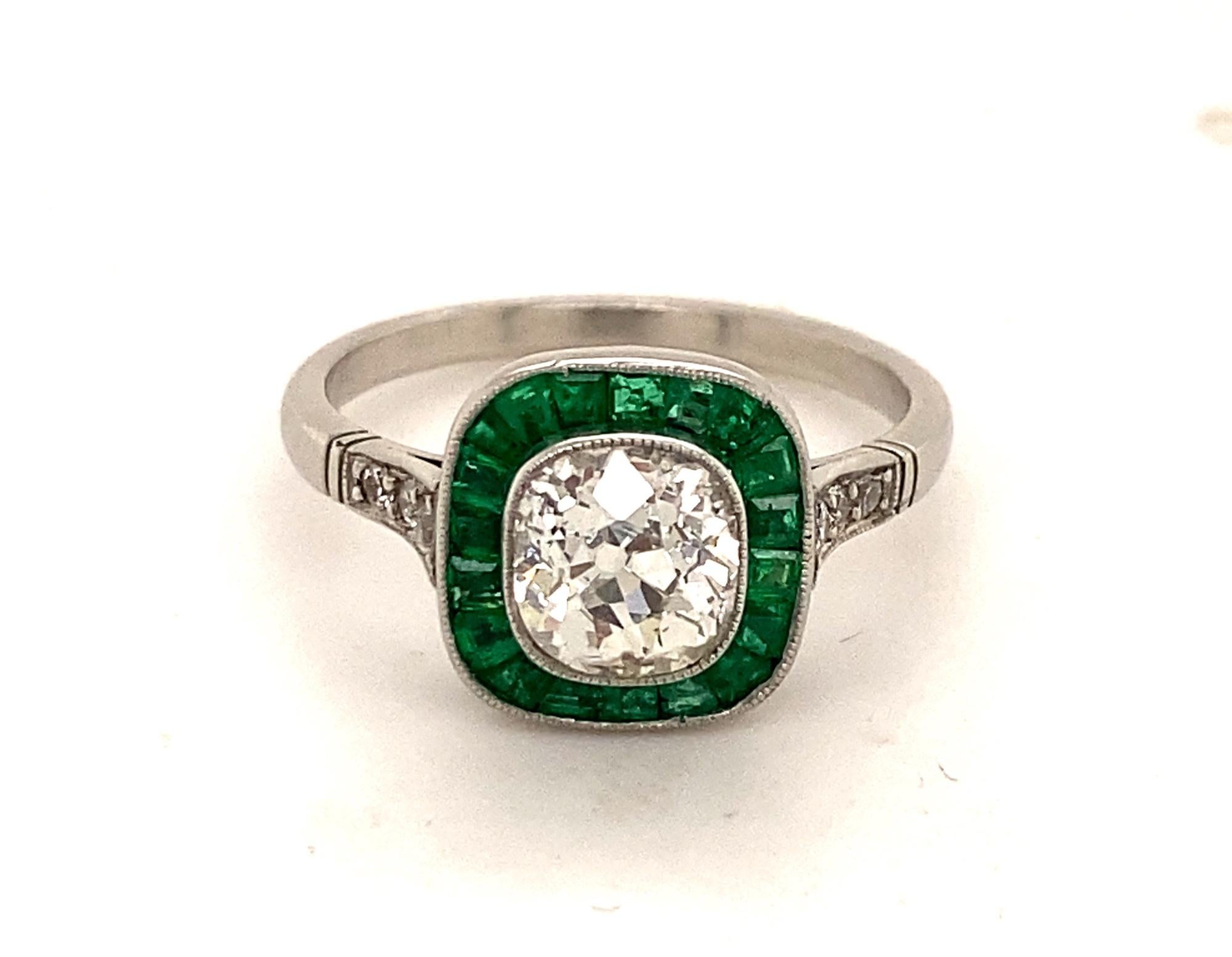 Art Deco Style 1.22 Old Mine Cushion Cut Diamond Emeralds Platinum Ring For Sale 4