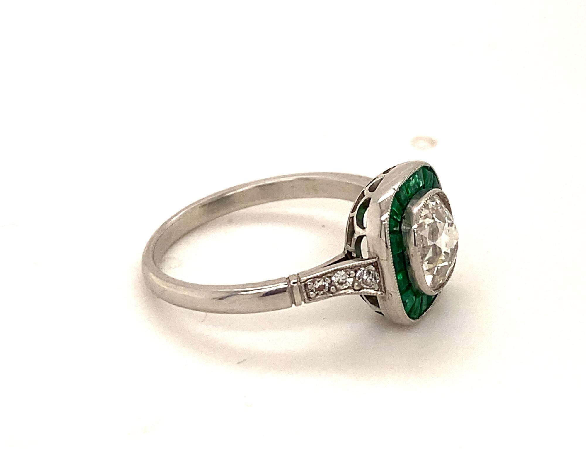 Art Deco Style 1.22 Old Mine Cushion Cut Diamond Emeralds Platinum Ring For Sale 5