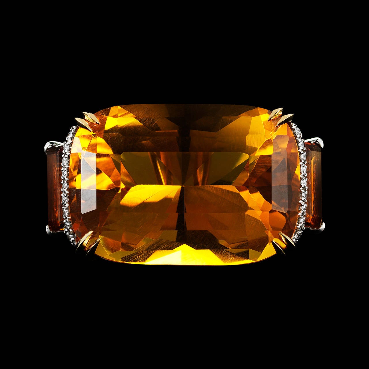 Cushion-Cut Citrine Diamond Gold Platinum Ring In New Condition In New York, NY