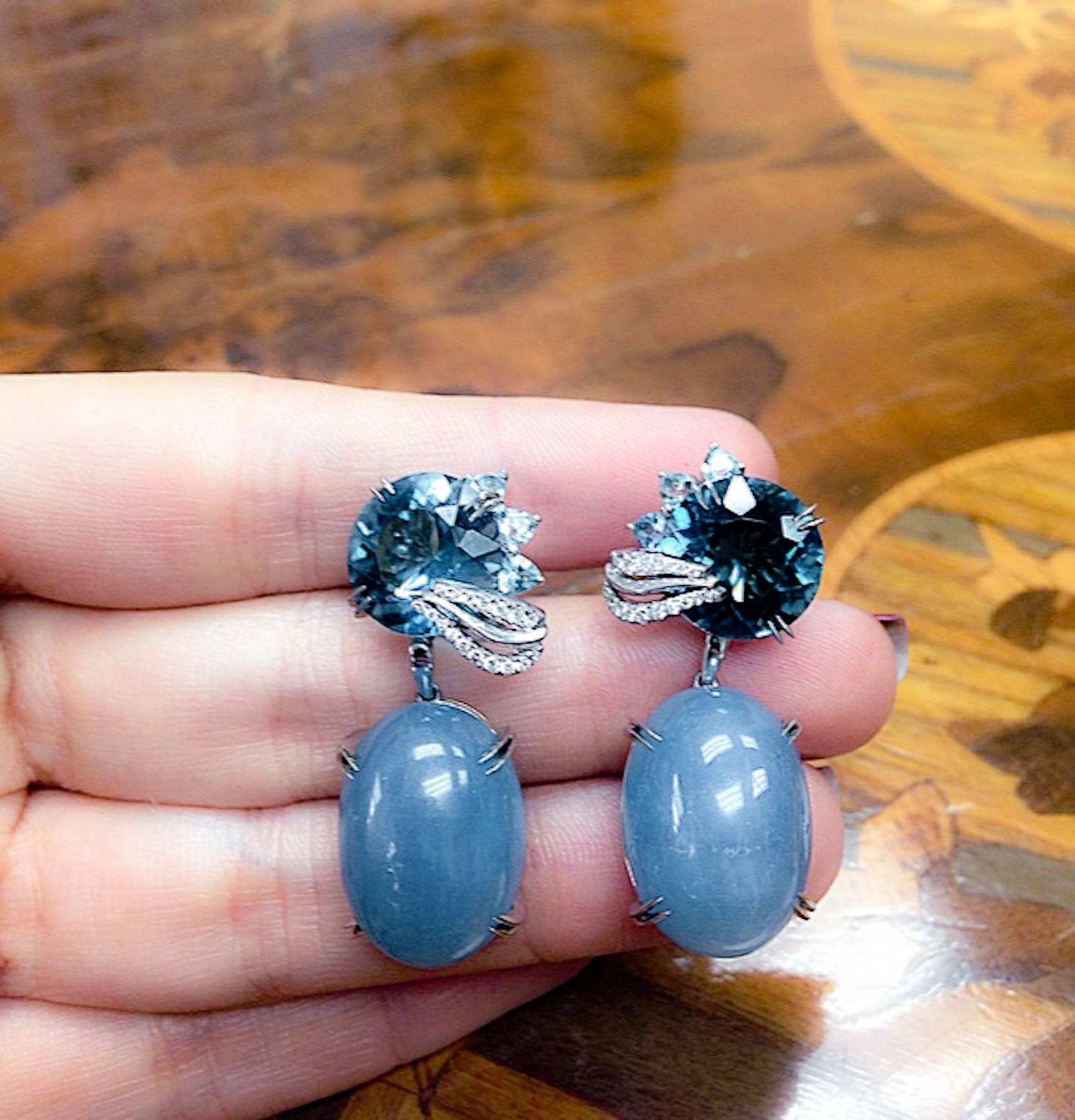 Alexandra Mor London Blue Topaz Aquamarine Cabochon Medi Leaf Dangling Earrings In New Condition For Sale In New York, NY