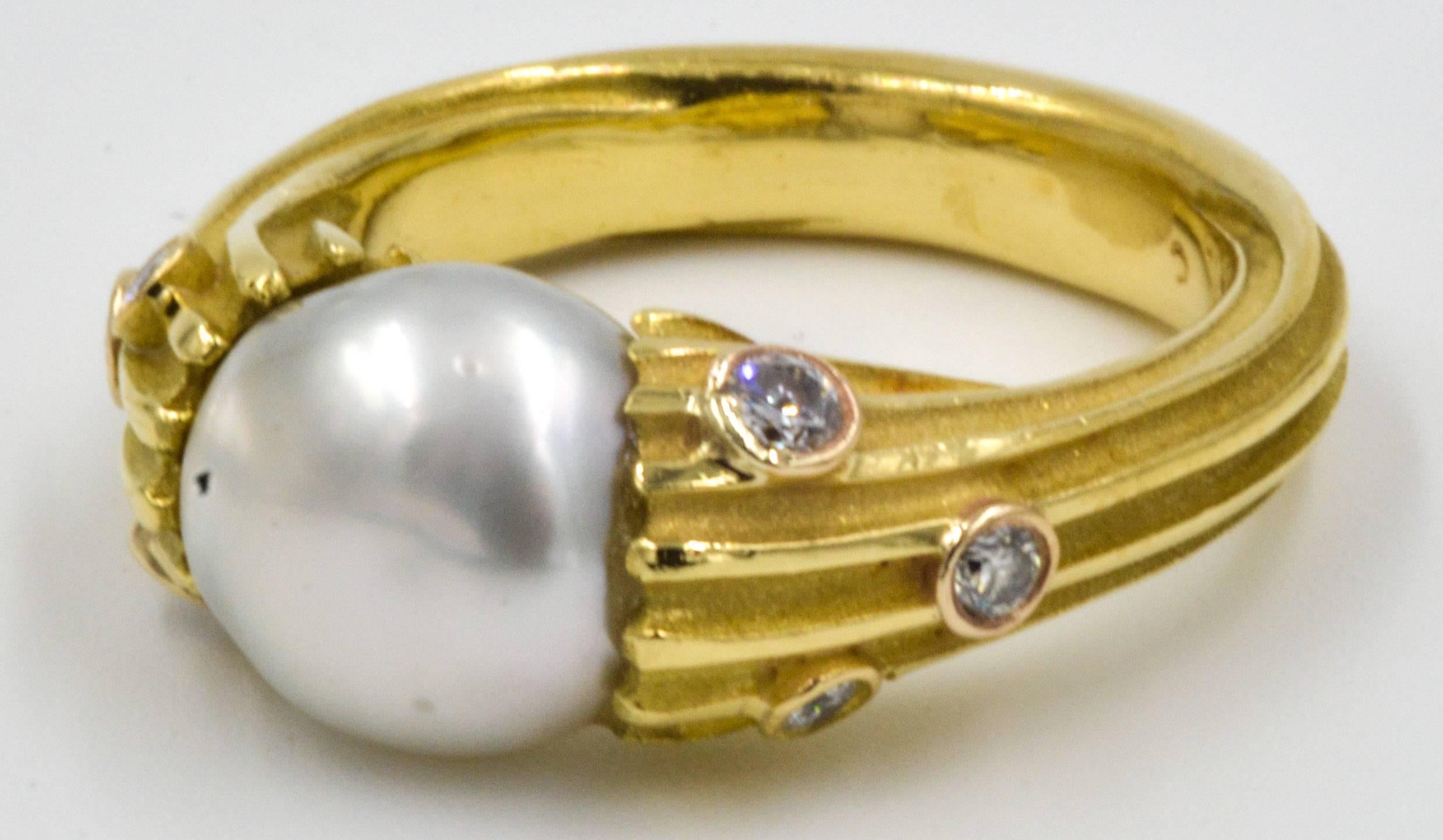Classic Christopher Walling Baroque Pearl Yellow Gold Ring In Excellent Condition In Dallas, TX