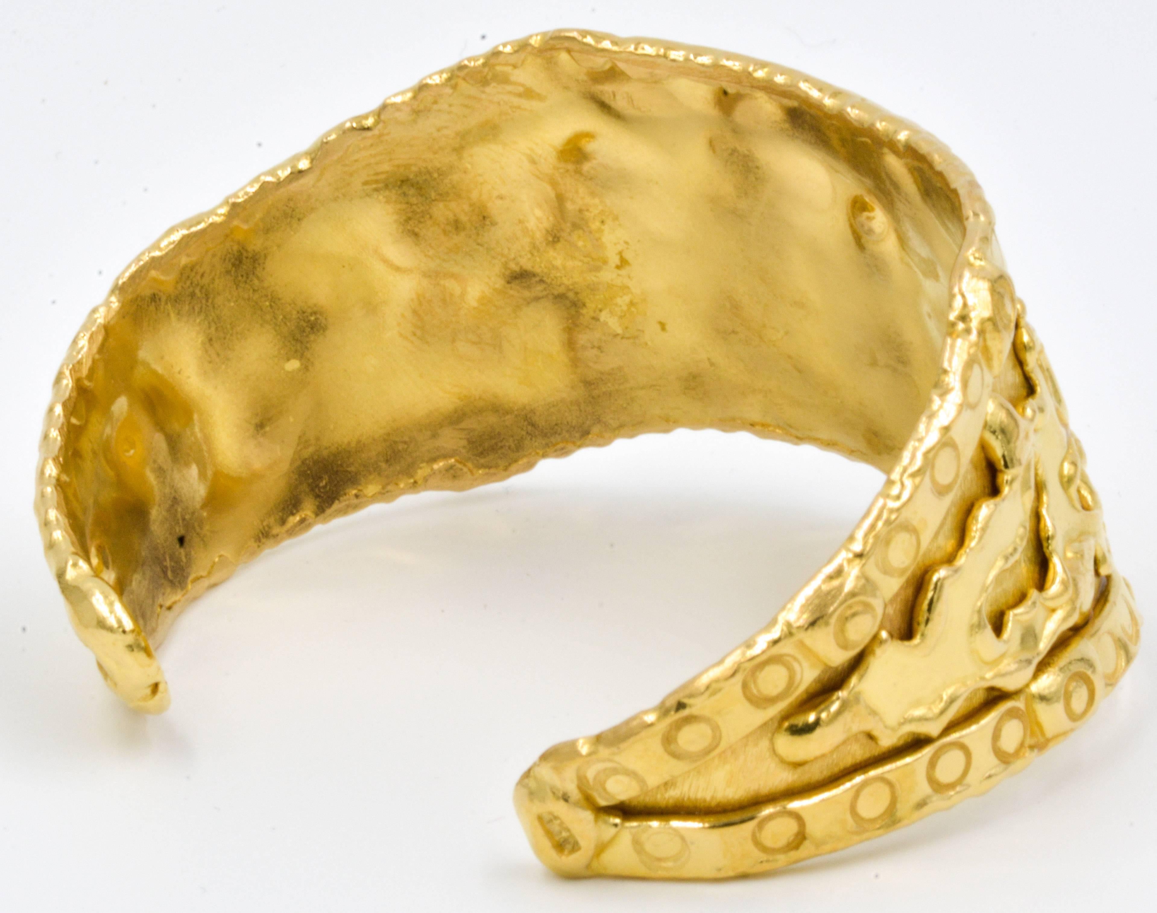 Classic Jean Mahie Gold Cuff Bracelet In Excellent Condition In Dallas, TX