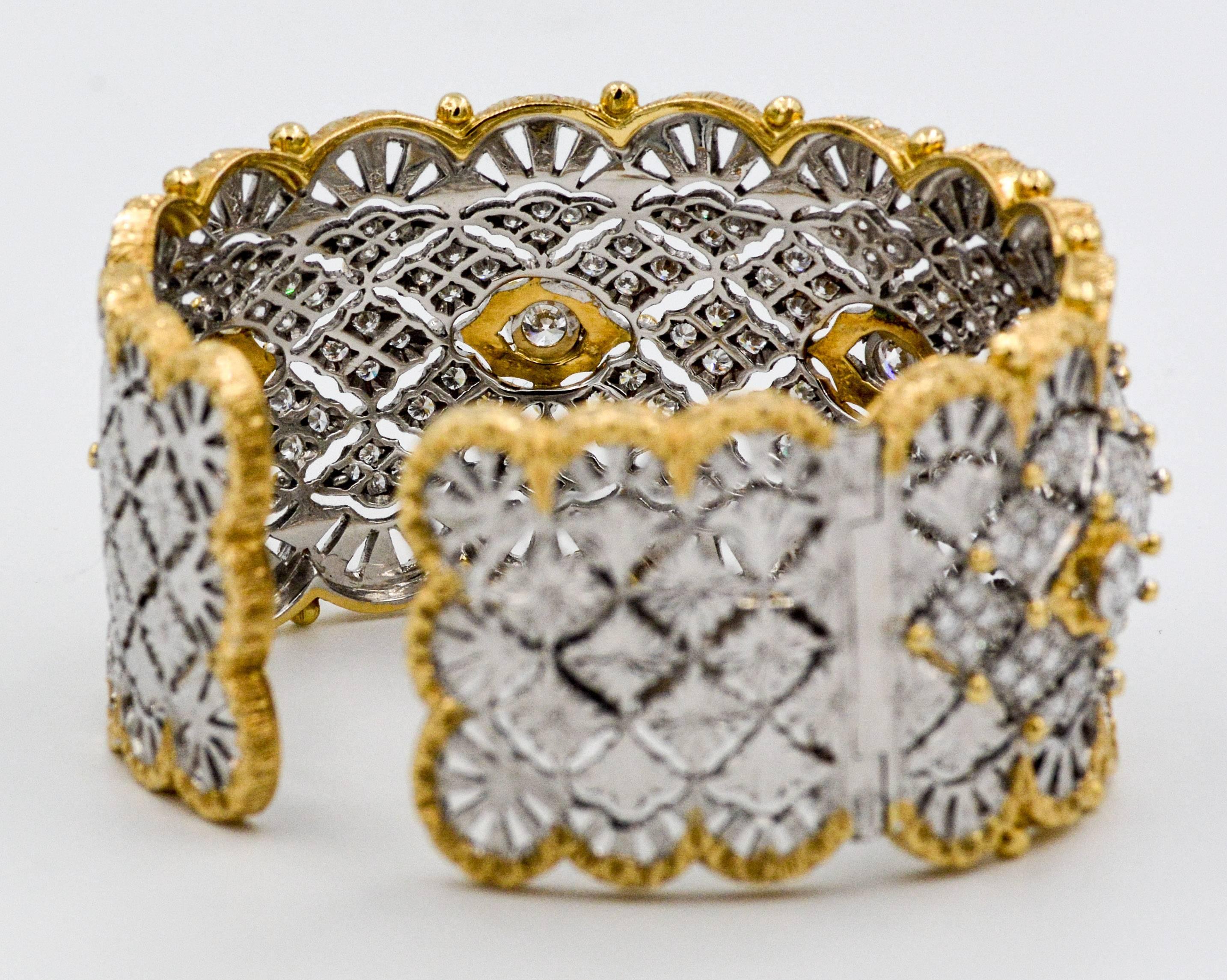 Modern 6.15 Carats Diamonds Yellow Gold Wide Hinged Cuff Bangle Bracelet 