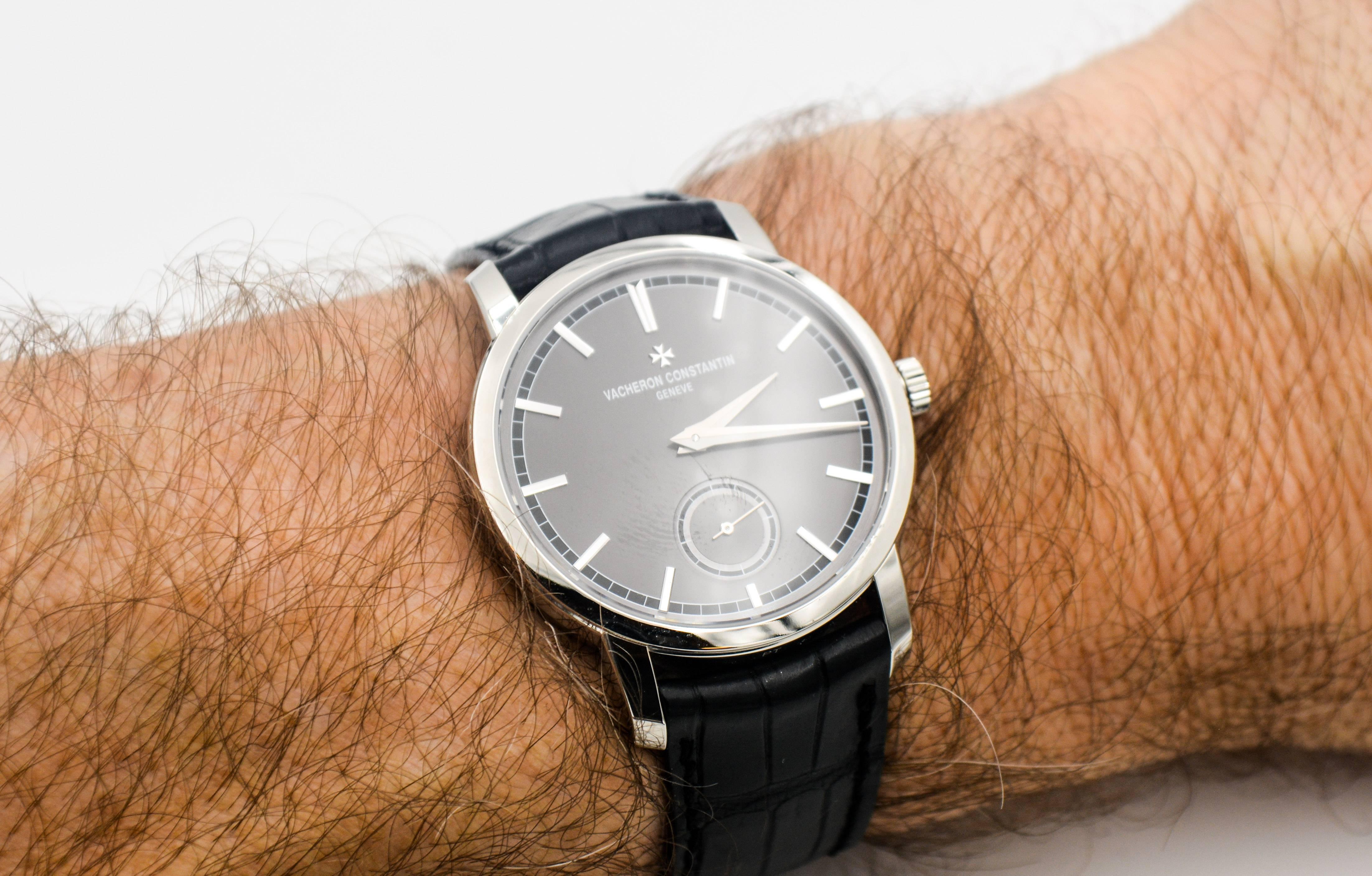 Vacheron Constantin Platinum Traditionnelle manual Wristwatch 2