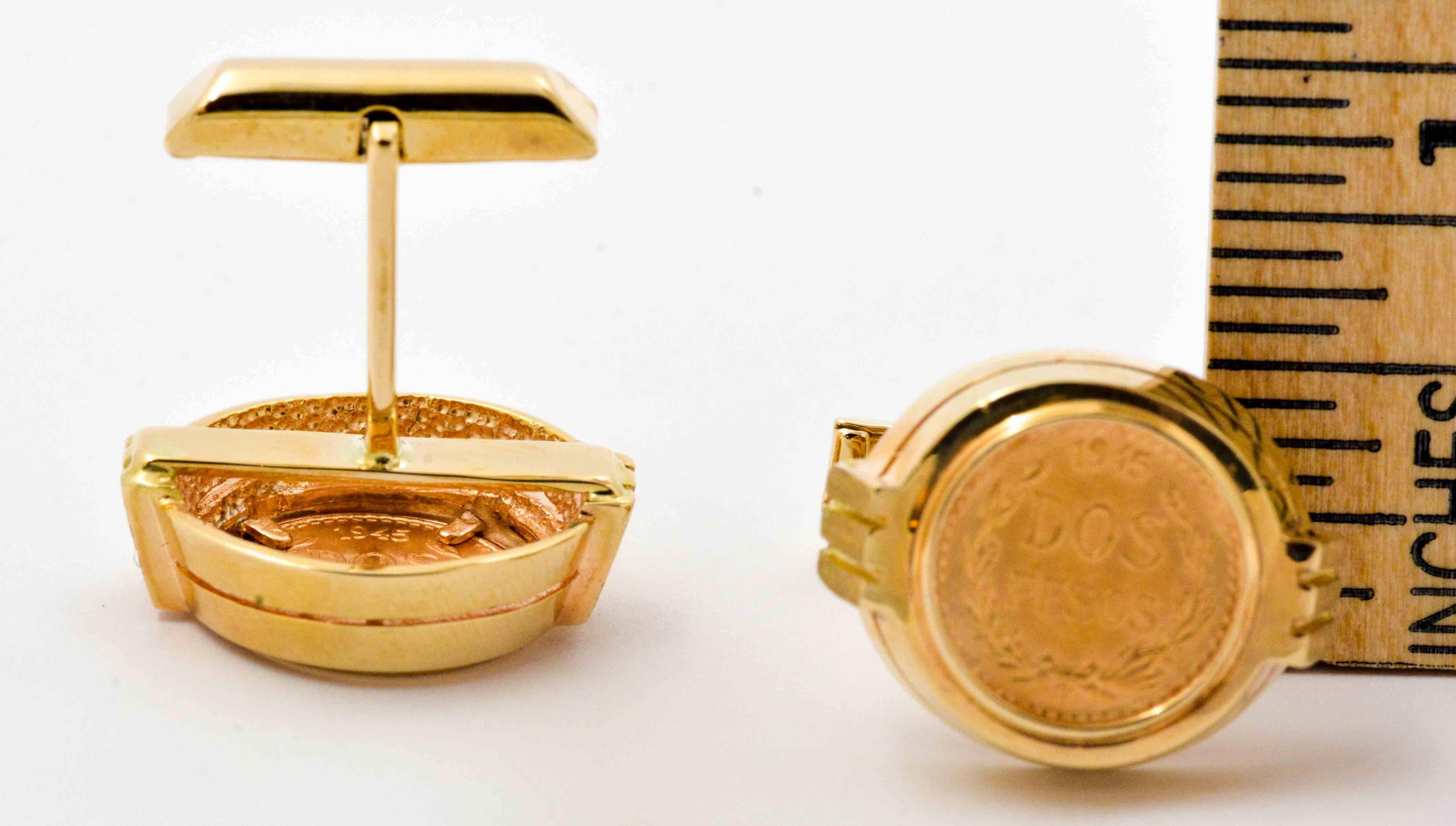  Dos Pesos Coin 14 Kt Yellow Gold Cufflinks In Excellent Condition In Dallas, TX