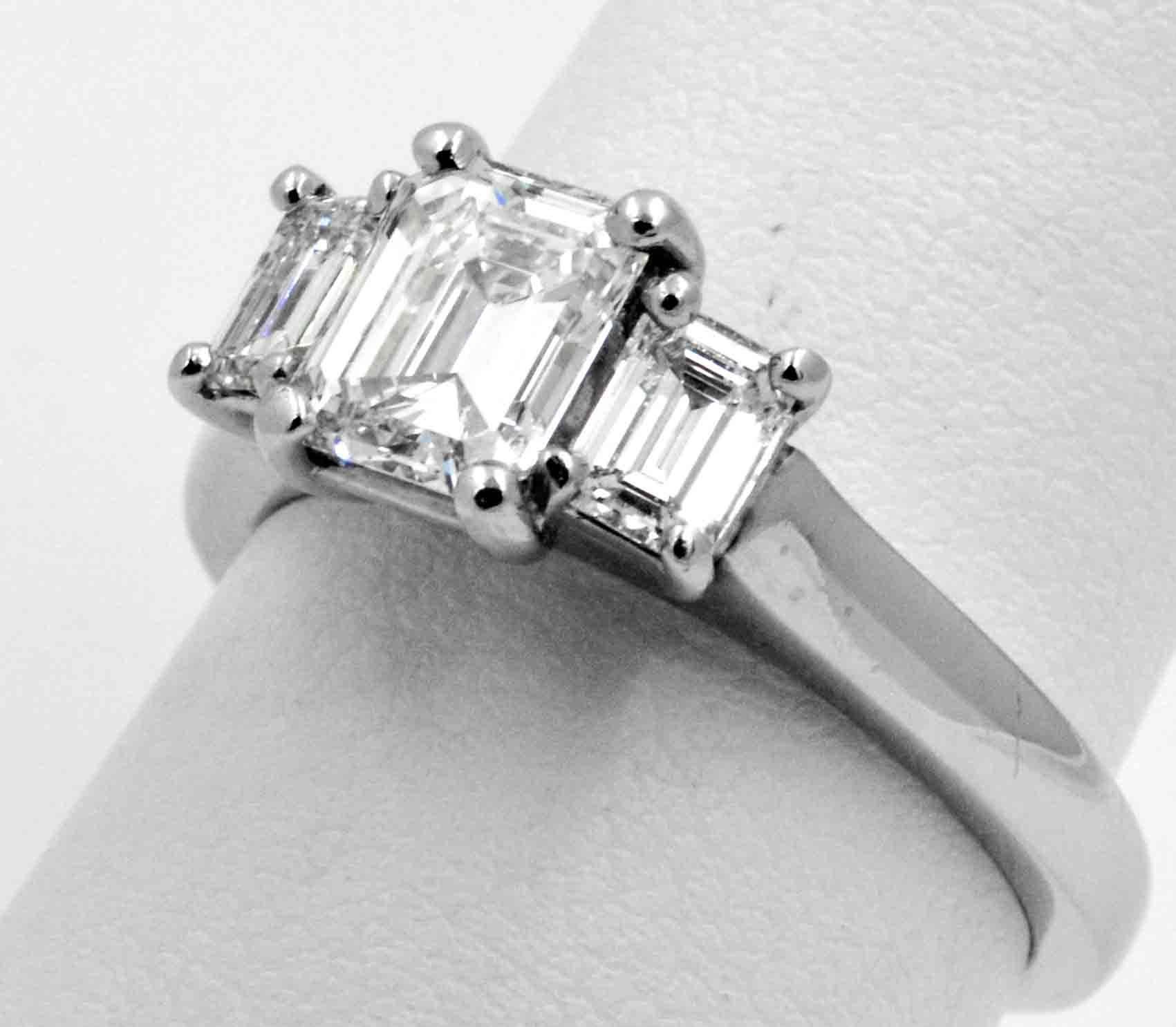 Three-Stone Platinum 1.00 ct Diamond Engagement Ring 3