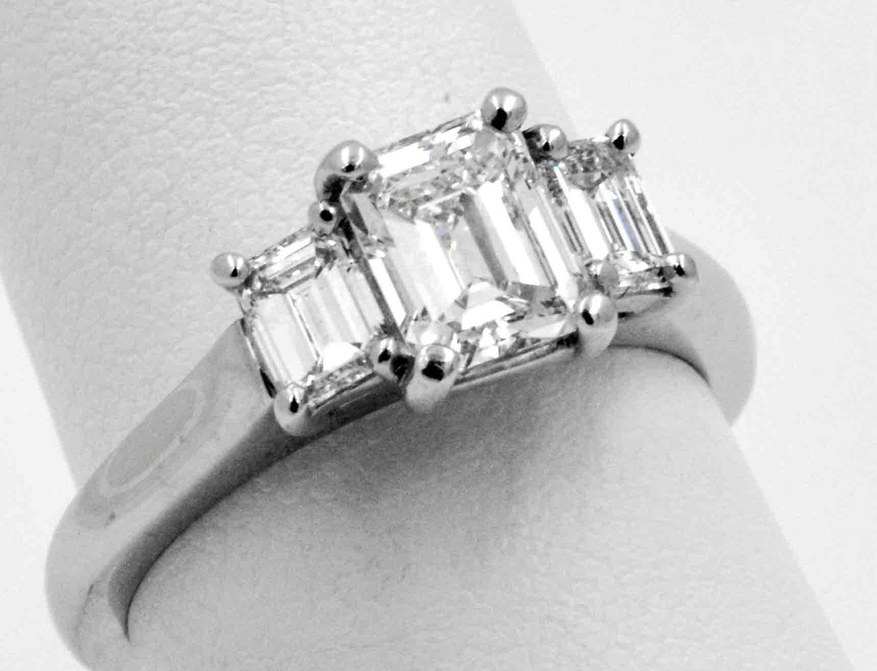 Three-Stone Platinum 1.00 ct Diamond Engagement Ring 4