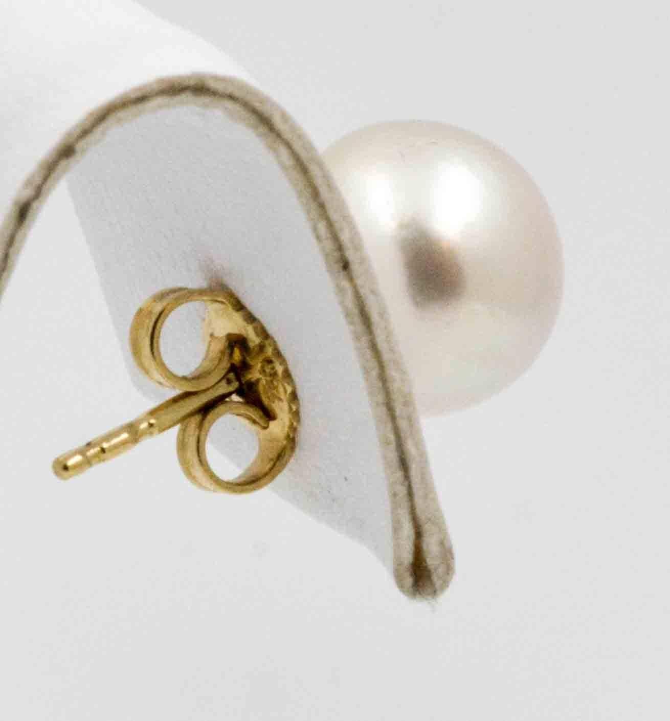 18 Karat Yellow Gold Cultured Pearl Earrings 1
