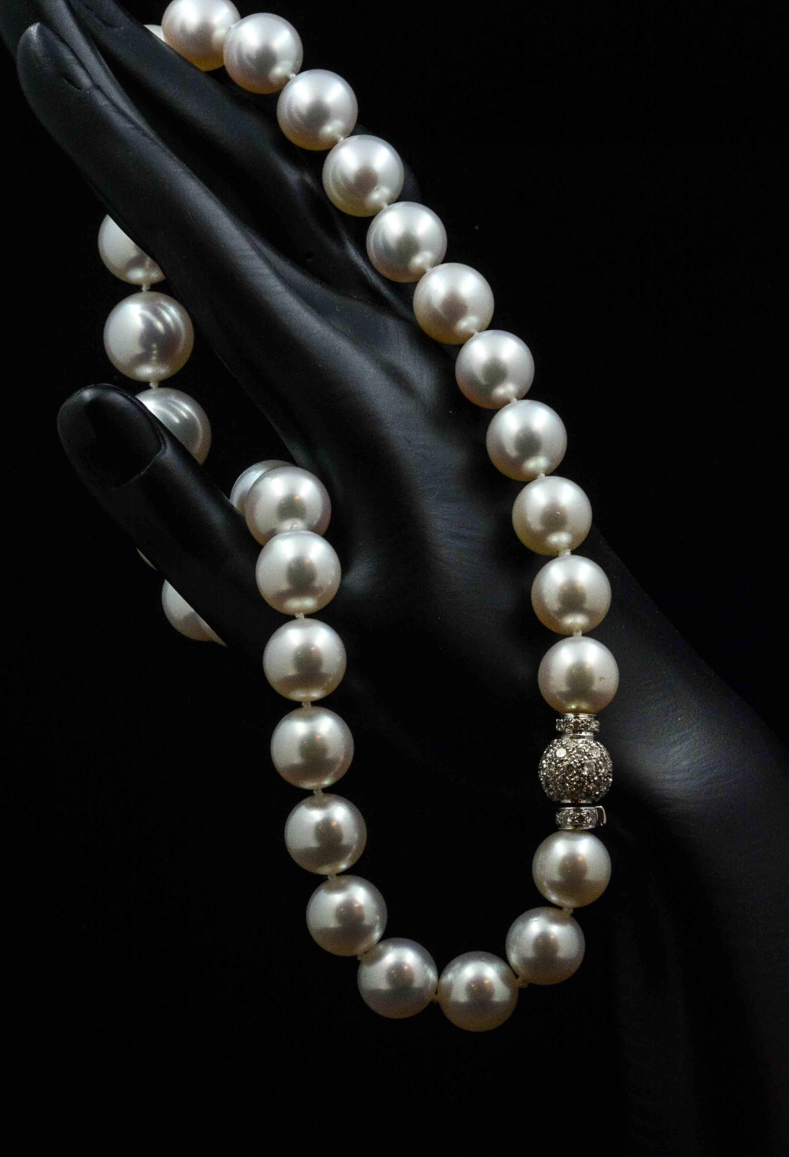 Round Cut South Sea Pearls Necklace
